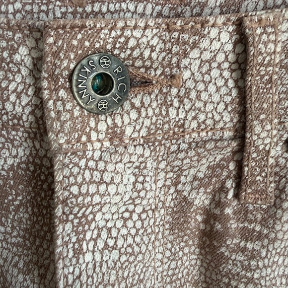 Rich & Skinny tan snakeskin denim skirt size 25 - Picture 2 of 9
